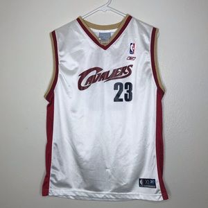 Boys Youth Reebok Cavaliers LeBron James Jersey XL